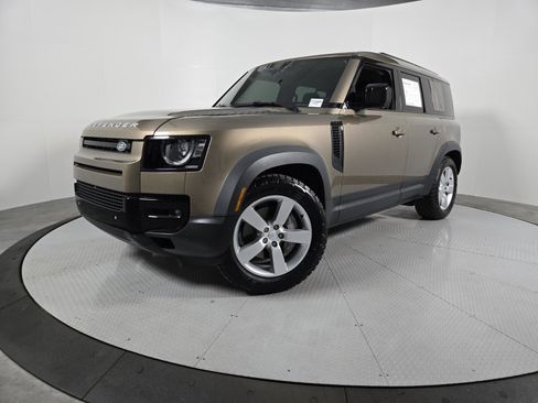 Used 2023 Land Rover Defender 110 SE image 1