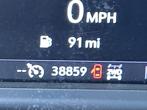 Used 2020 Chevrolet Silverado 1500 LT w/ All-Star Edition image 28