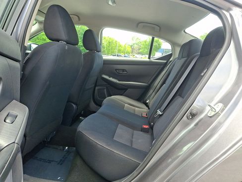 Used 2024 Nissan Sentra SV FWD image 10