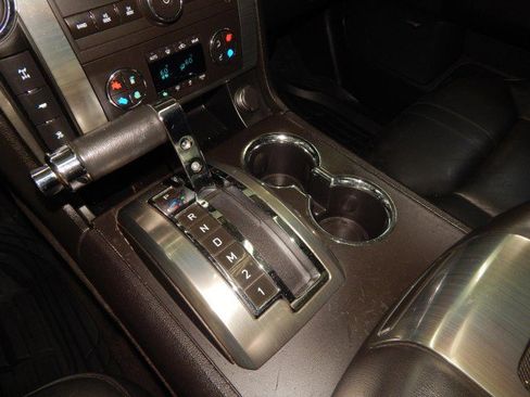 Used 2009 HUMMER H2 image 24