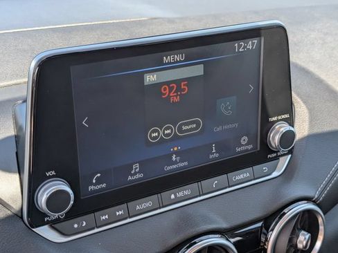 Used 2022 Nissan Sentra SV w/ Electronics Package FWD image 17