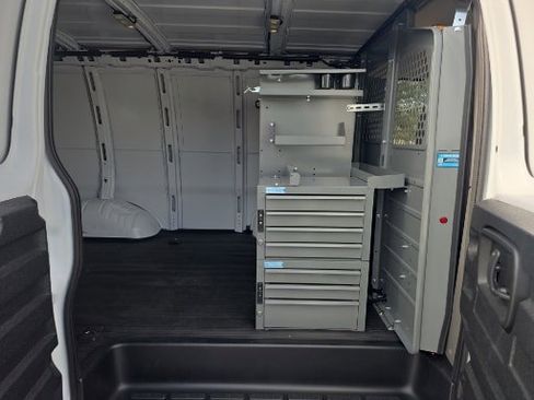 Used 2025 Chevrolet Express 2500 w/ Driver Convenience Package image 20