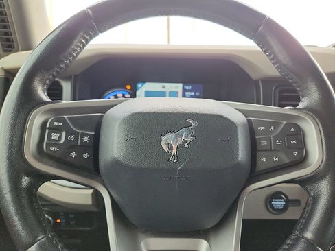 Used 2022 Ford Bronco Wildtrak AWD/4WD image 19