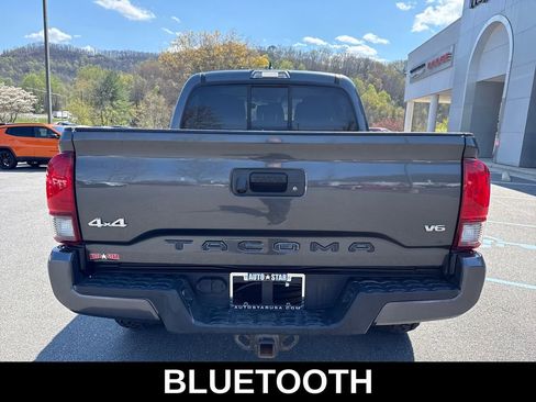 Used 2019 Toyota Tacoma SR w/ SR Convenience Package image 6