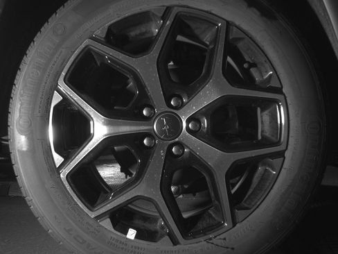 Used 2025 Jeep Compass Limited image 15