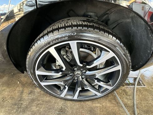 Used 2024 Volvo XC60 T8 Ultimate w/ Protection Package Premier image 19