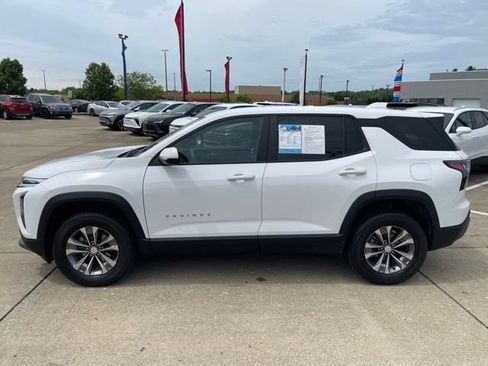 Certified 2026 Chevrolet Equinox LT FWD image 9