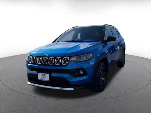 Used 2025 Jeep Compass Limited AWD/4WD image 7