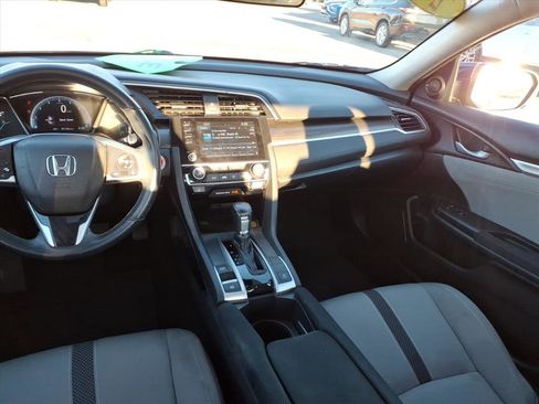 Used 2019 Honda Civic EX image 7