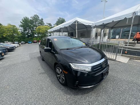 Used 2023 Honda Odyssey Touring image 6