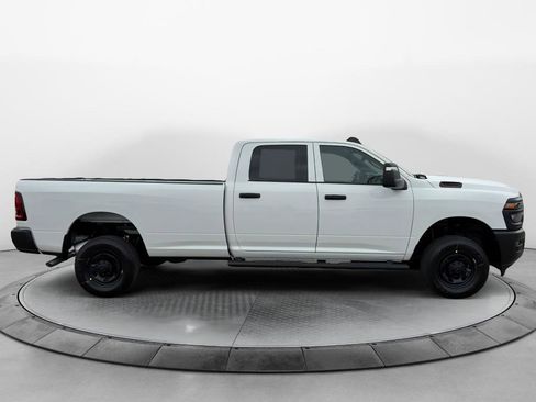 New 2026 RAM 2500 Tradesman AWD/4WD image 4