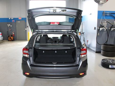 Used 2022 Subaru Impreza 2.0i Premium AWD/4WD image 40