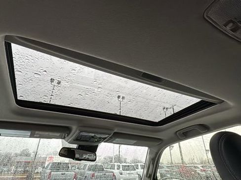 Used 2021 Toyota 4Runner Limited image 10