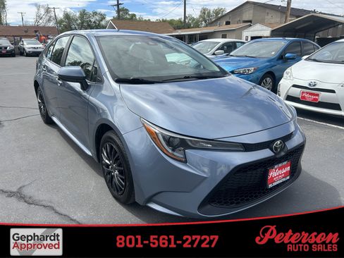 Used 2021 Toyota Corolla LE image 1