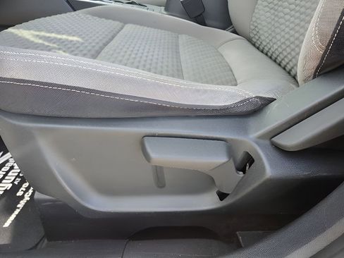 Used 2022 Ford Escape SE w/ Cold Weather Package image 16