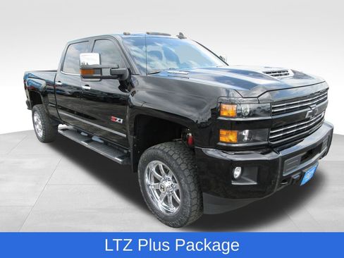 Used 2018 Chevrolet Silverado 2500 LTZ w/ Duramax Plus Package AWD/4WD image 8