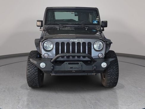 Used 2018 Jeep Wrangler Unlimited Sport S AWD/4WD image 2