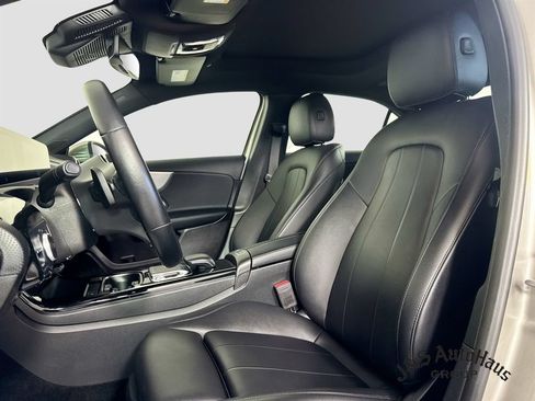 Used 2019 Mercedes-Benz A 220 w/ Premium Package image 11
