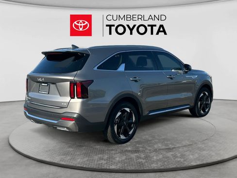 Used 2025 Kia Sorento EX AWD/4WD image 5