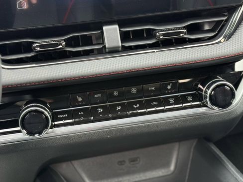 New 2026 Chevrolet Equinox RS image 23