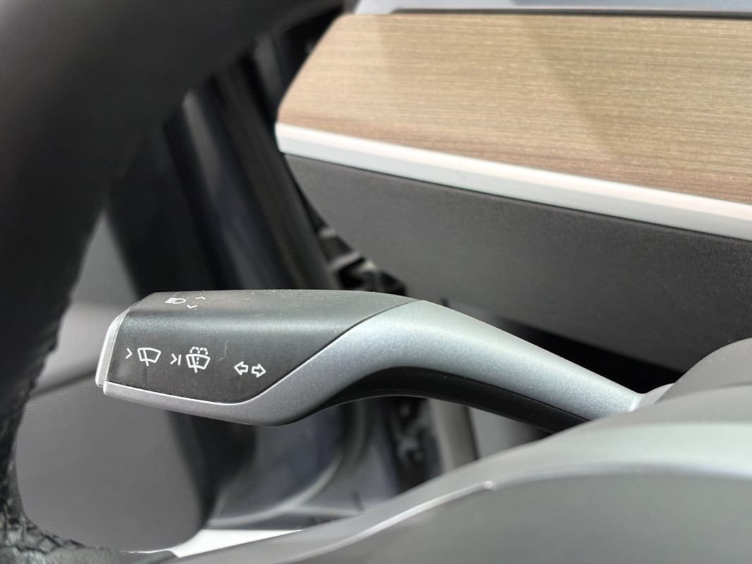 Used 2022 Tesla Model 3 Long Range AWD/4WD image 15