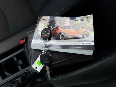 Used 2015 Subaru Crosstrek 2.0i Premium AWD/4WD image 4
