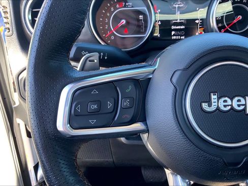 Used 2022 Jeep Wrangler Unlimited Rubicon AWD/4WD image 23