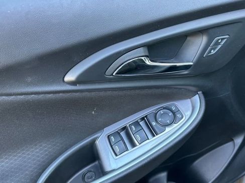 Used 2023 Chevrolet Malibu LT image 11