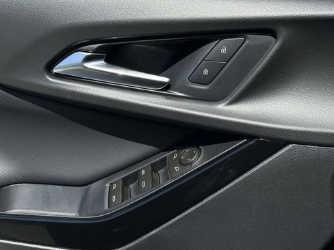 New 2026 Chevrolet Equinox LT FWD image 19