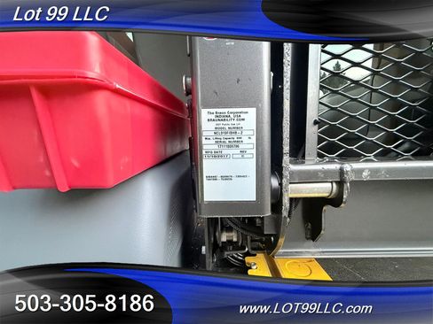 Used 2018 Ford Transit 150 XL image 42