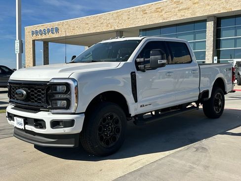 New 2026 Ford F250 Lariat w/ Black Appearance Package image 35