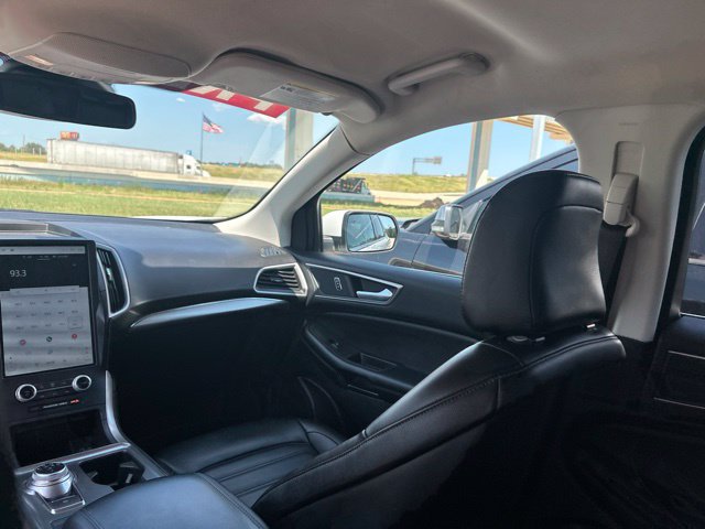 Used 2022 Ford Edge SEL AWD/4WD image 39