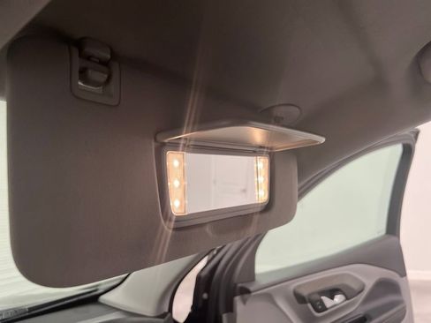 Used 2024 GMC Terrain SLT image 60