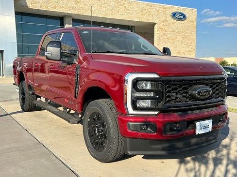 New 2026 Ford F250 Lariat w/ Black Appearance Package image 44