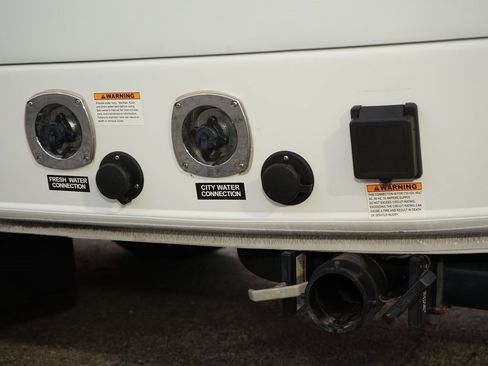 Used 2022 Mercedes-Benz Sprinter 3500 image 42