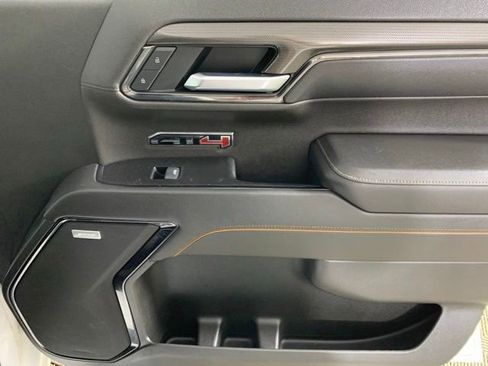 Used 2022 GMC Sierra 1500 AT4 w/ AT4 Preferred Package AWD/4WD image 30