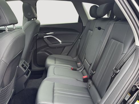 New 2026 Audi Q5 Premium image 20