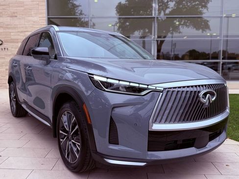 Certified 2026 INFINITI QX60 Luxe w/ Family Package AWD/4WD image 4