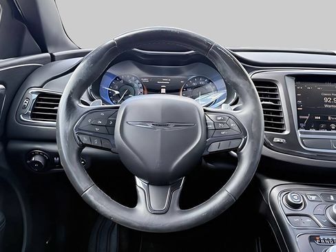 Used 2016 Chrysler 200 S w/ Navigation & Sound Group I FWD image 4