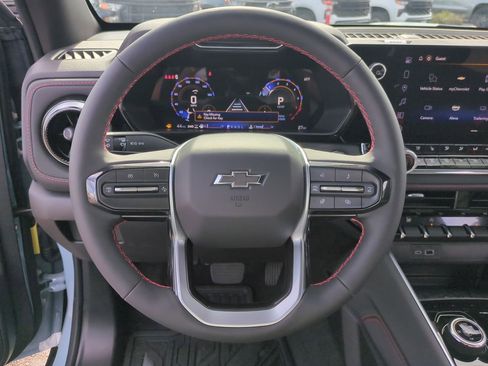 New 2025 Chevrolet Colorado Z71 w/ Technology Package image 11