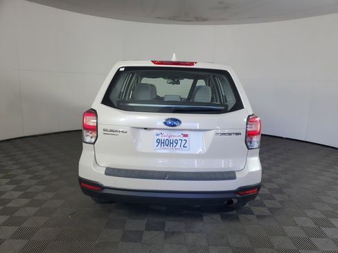 Used 2018 Subaru Forester 2.5i image 5