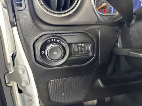 Used 2021 Jeep Wrangler Unlimited Sport image 19