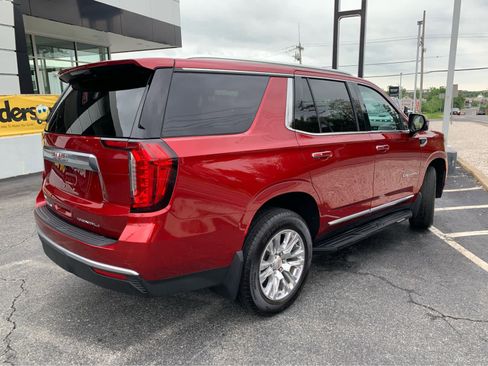 Used 2024 GMC Yukon Denali AWD/4WD image 8