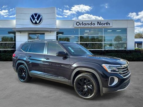 New 2026 Volkswagen Atlas SE FWD image 1