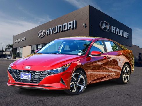 Used 2023 Hyundai Elantra SEL w/ Convenience Package FWD image 1
