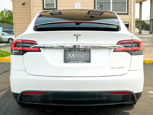 Used 2020 Tesla Model X Long Range AWD/4WD image 6