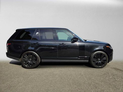 Used 2019 Land Rover Range Rover Supercharged AWD/4WD image 2