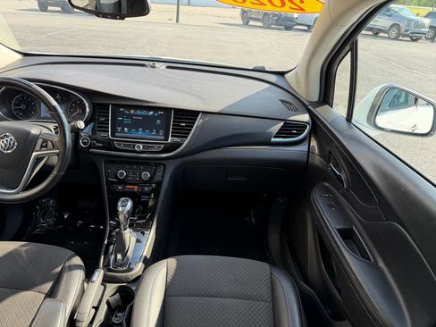 Used 2020 Buick Encore Preferred FWD image 23
