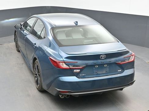 Used 2025 Toyota Camry SE image 21