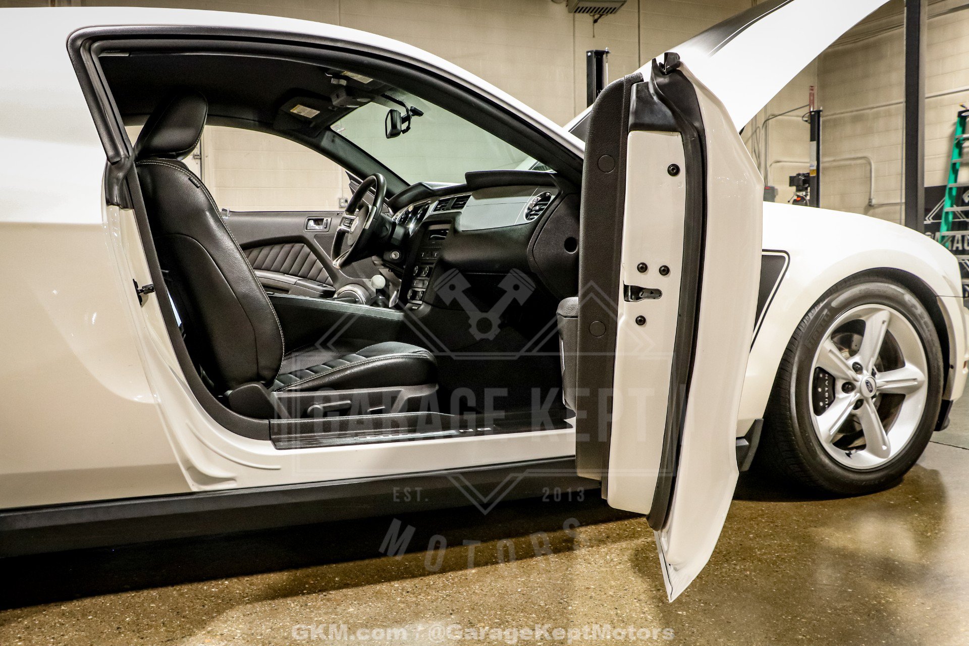 Used 2010 Ford Mustang GT RWD image 65